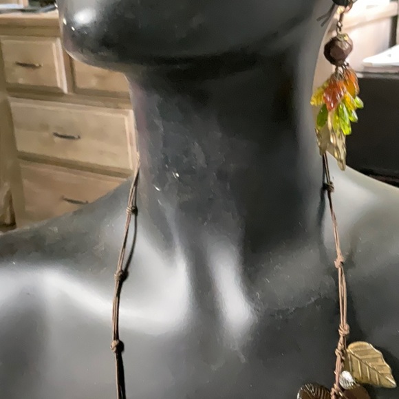 Glass Leaves and Beads Necklace and Matching Earrings - Picture 10 of 10